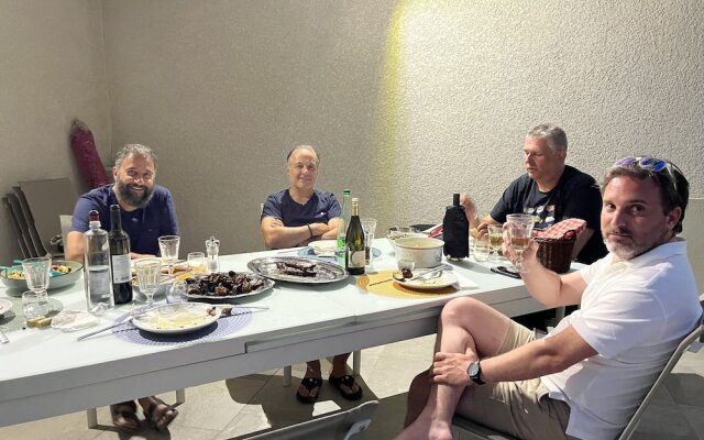 Aux Belles Vacances- Adult Only