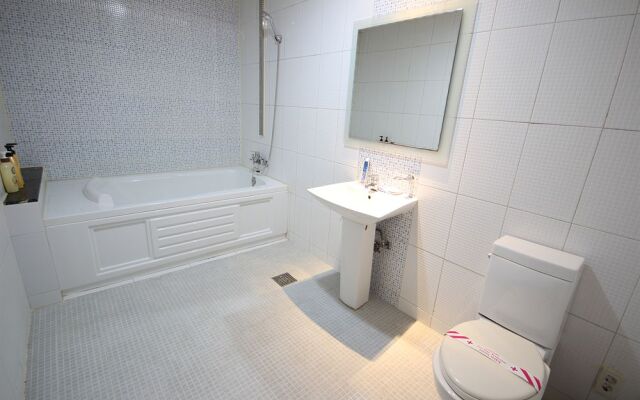 Athenae Hotel