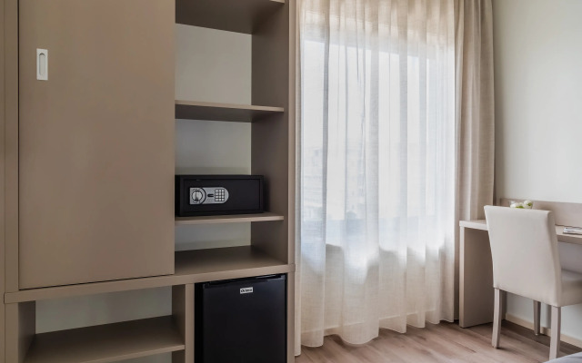 Oporto Airport & Business Hotel