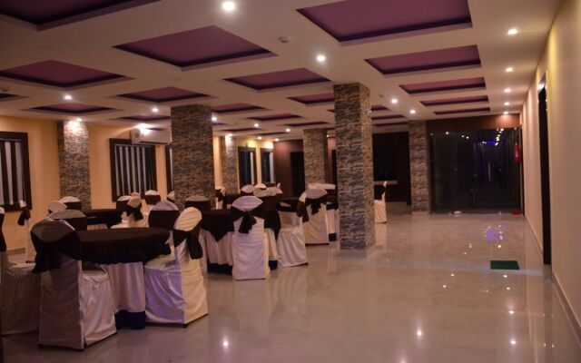 Dolphin Chocolate Inn