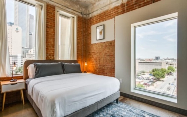 Downtown Luxury Lofts By RBA Living