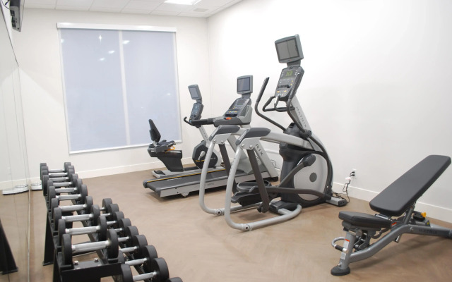 Holiday Inn Express & Suites Edmonton N - St. Albert by IHG