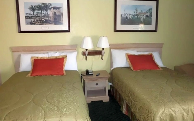 Holiday Palm Inn