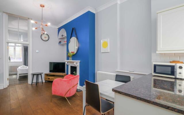 Modern En-Suite Flat - near Islington High Street