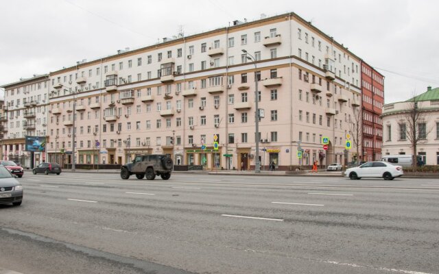 Na Smolenskoj Apartments