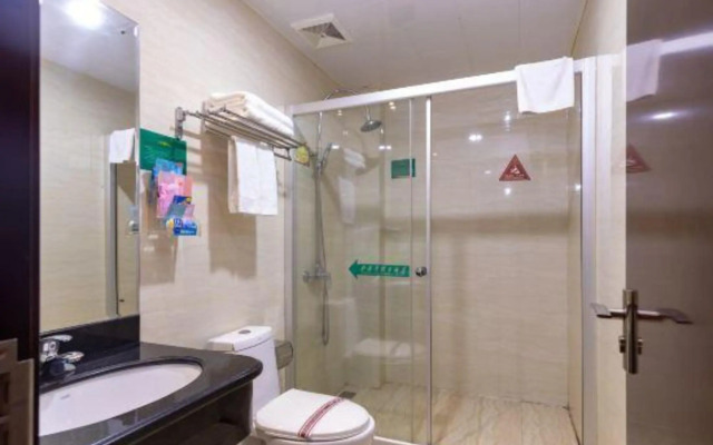 Jinhaiyang Holiday Hotel