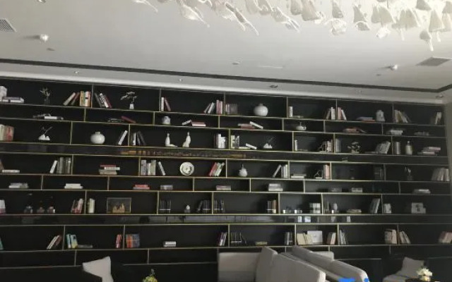 Grace Select Hotel(Nanchang Honggutan Store)