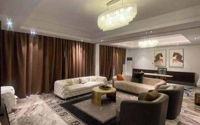 The Breeze Apartment