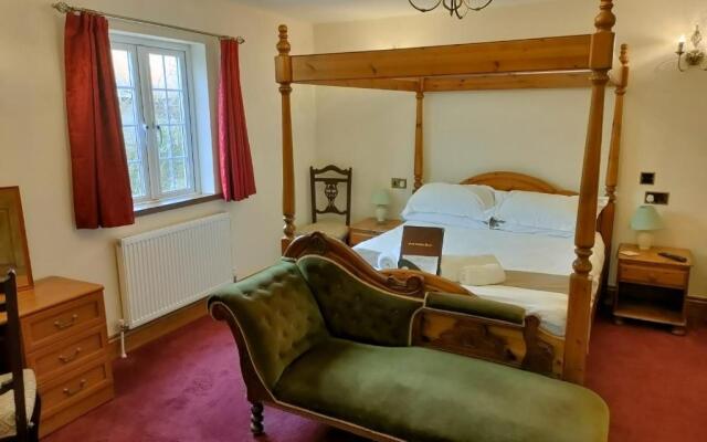 Great Trethew Manor Hotel & Restaurant