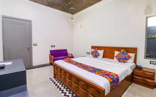 Fabhotel Be Happy