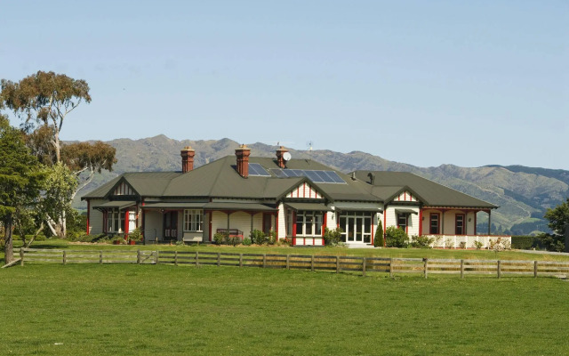 Woodgrove Homestead