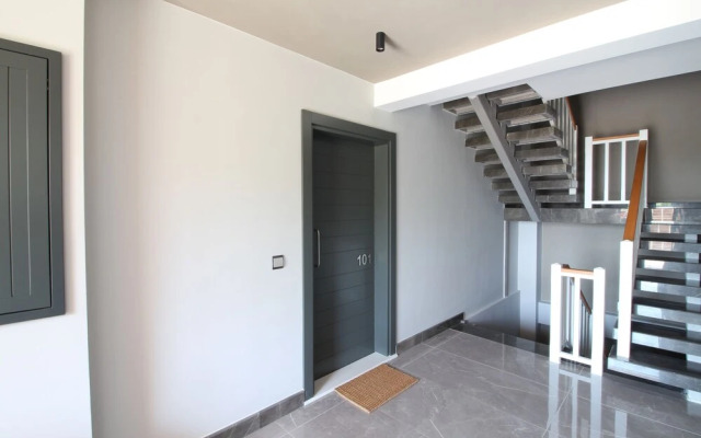 Elia Apartments Side