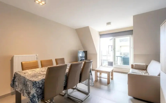 2-bedroom Flat With Side sea View