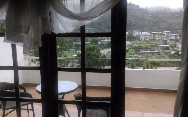 Khuru Resort