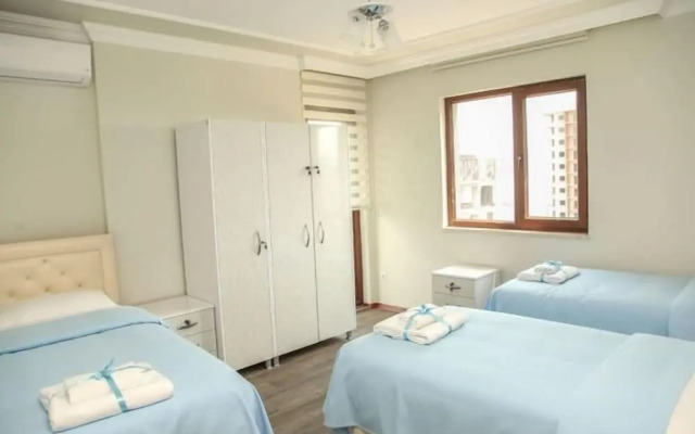 Royal Inn Seza Residence