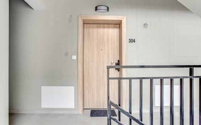 Sanders Old Port - Charming 1-bdr. Apt. w/ Balcony