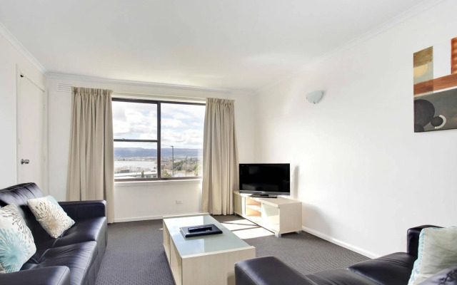 Tamar River Villas