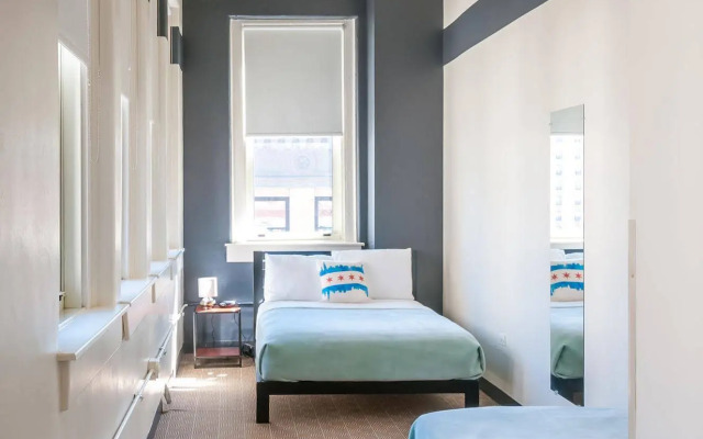HI Chicago, The J. Ira and Nicki Harris Family Hostel