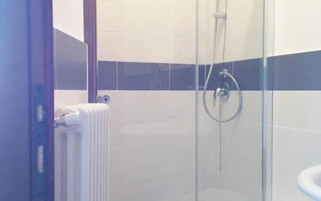 Shangrilla Hotel & Restaurant