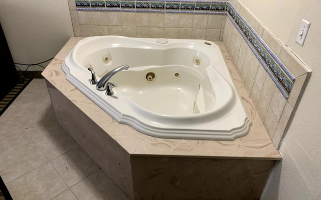 Holiday Inn Express Hotel and Suites Nacogdoches by IHG