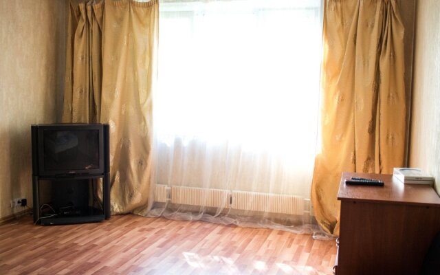 Na Babushkinskoj 2 Apartments