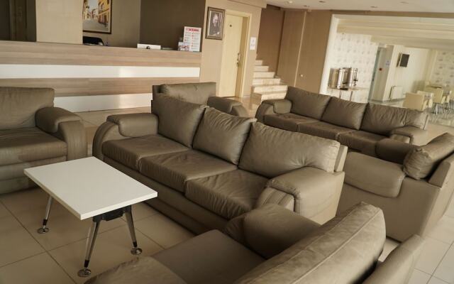 Cinas Hotel