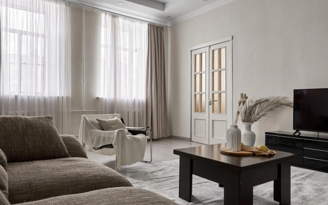 Vesta on Ligovsky 107