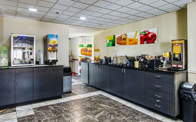 Quality Inn & Suites I-81 Exit 7