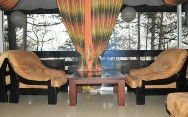 Bor Hotel