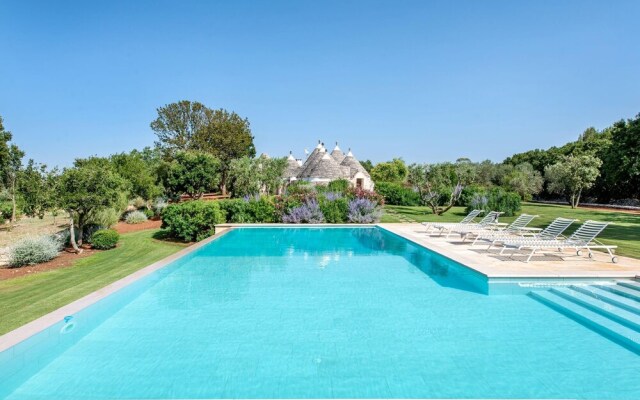 Tenuta Diciassetteconi Trulli With Pool