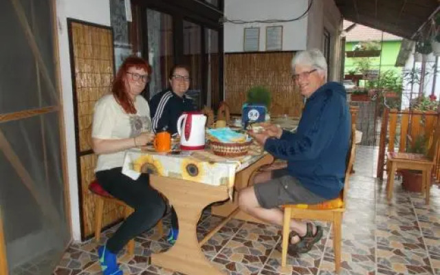 Szoke Tisza Vendeghaz