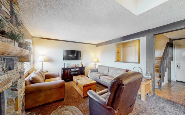 Mammoth Ski & Racquet Club #131