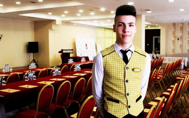 Grand Mir Hotel