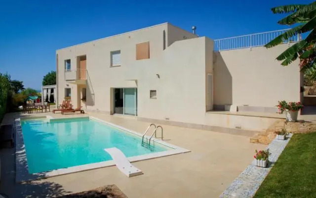 Villa Costanza