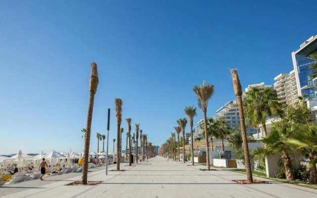 DXB - Five - 40706 - PJ