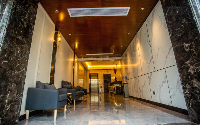 Yintan Zeyinju Hotel