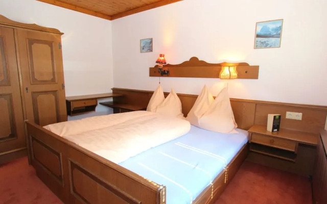 Cozy Holiday Home on Slopes in Maria Alm