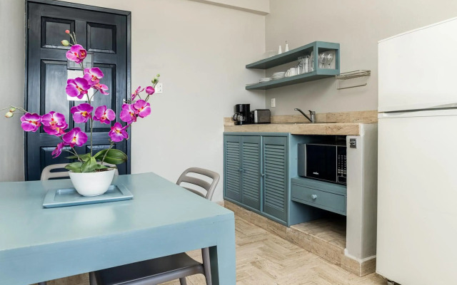 The Caribbean Sun Apart Suites