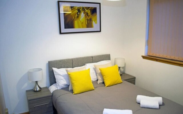Fantastic Flat near Inverness Center