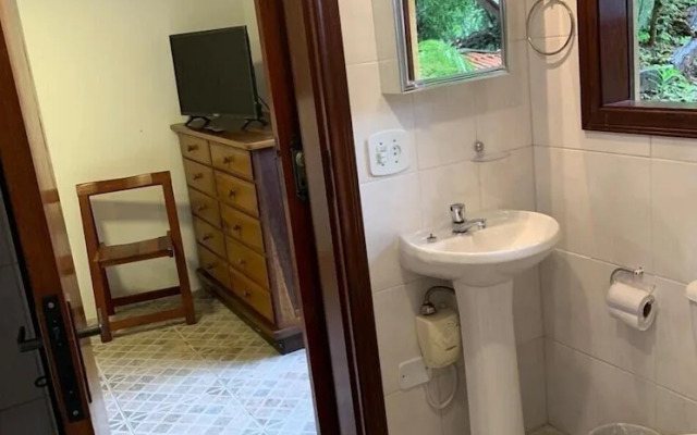 Suíte Privativa em Jardim1km do Capivari