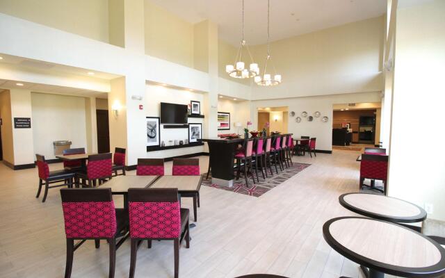 Hampton Inn and Suites Sandusky Milan