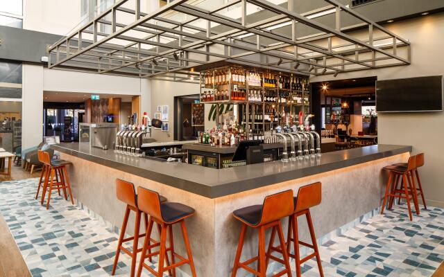 Holiday Inn Milton Keynes - Central by IHG