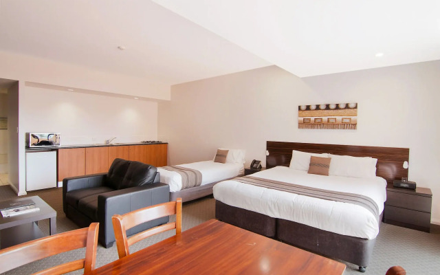 Boulevard on Beaumont