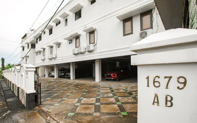 RedDoorz near Palembang Trade Center 3