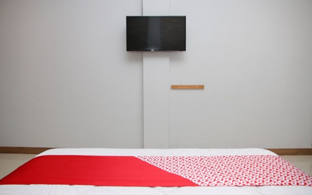 Oyo 1265 Zamrud Hotel