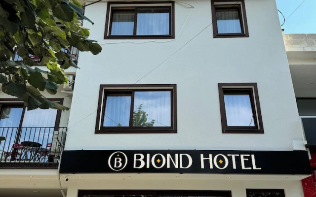 Biond Hotel