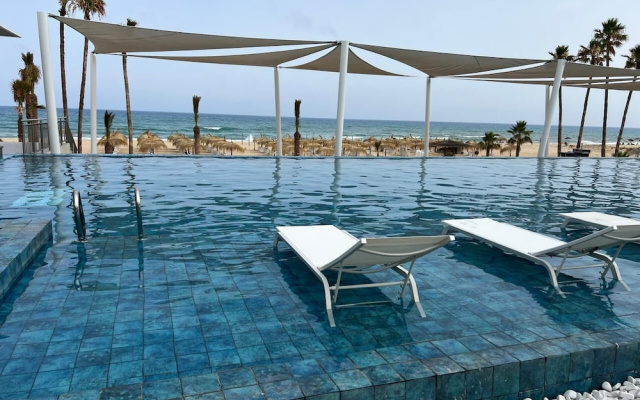 One Resort Premium