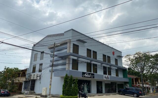 Basha Hotel & Restaurant