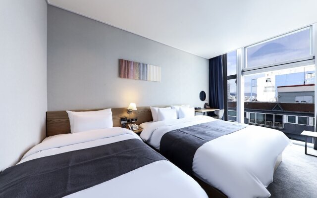 Ocean the point Hotel