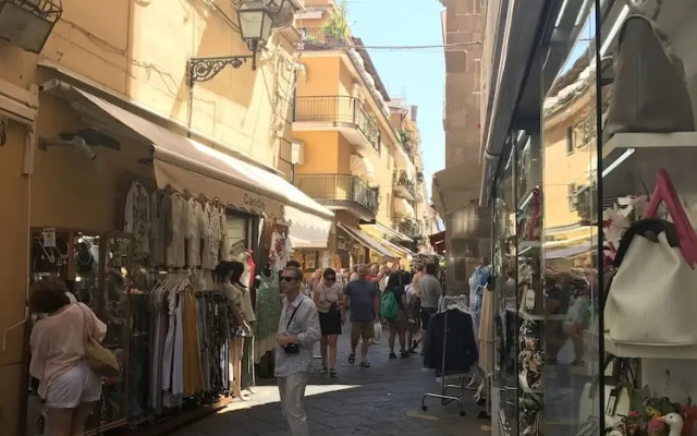 Sorrento Deluxe B&B